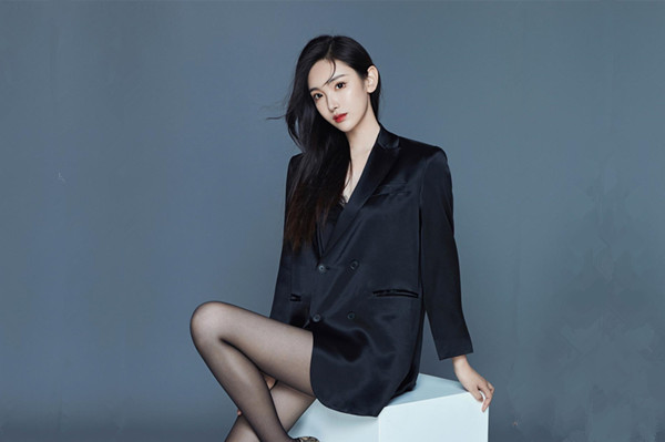 外围品质小 姐 姐 黑丝美 腿 小 伙 抠 穴 淫 水 声 阵阵 吹 硬 狂 插 自己爽